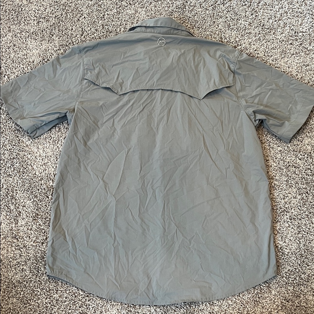 Magellan Outdoors Men's Gray Button Down Shirt - Picture 5 of 5